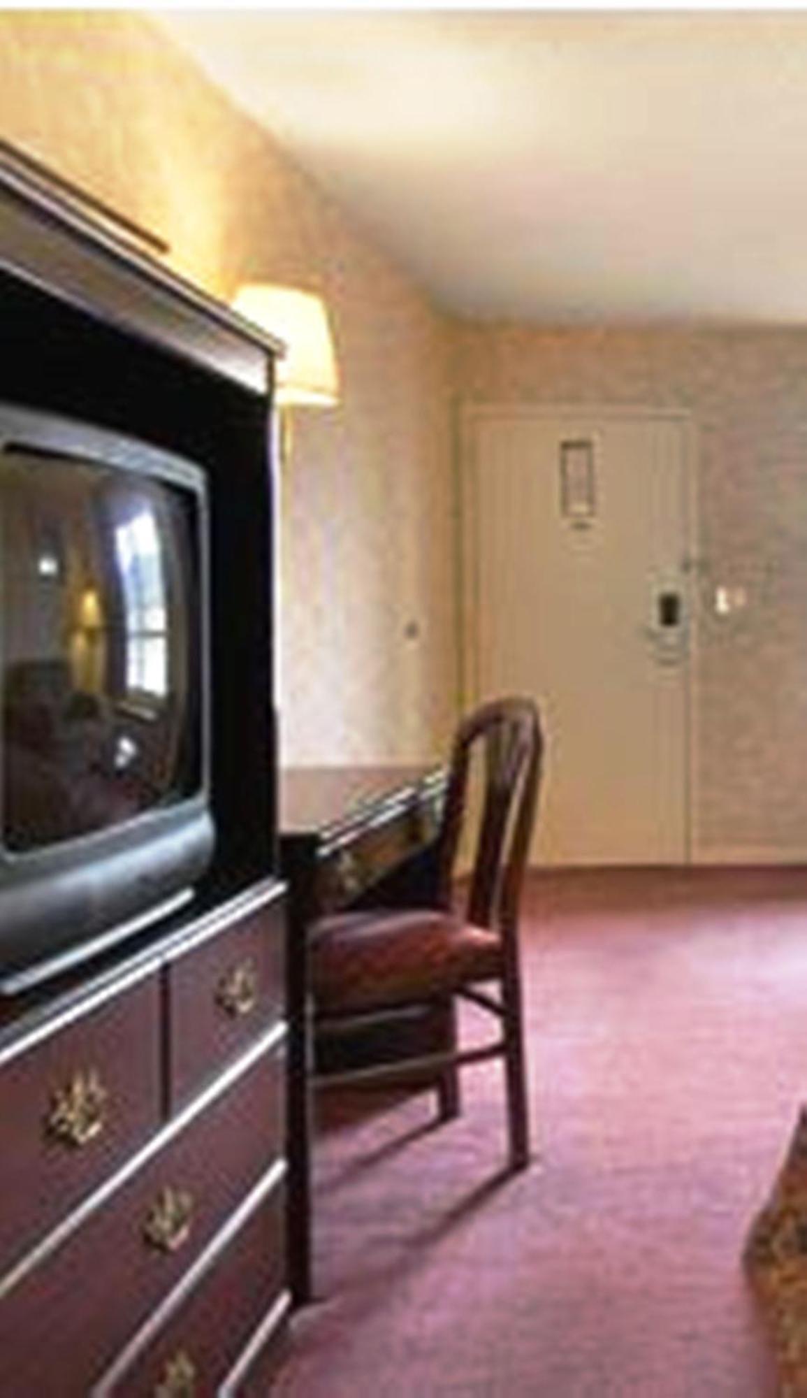 Super 8 By Wyndham Decatur Priceville Exterior foto